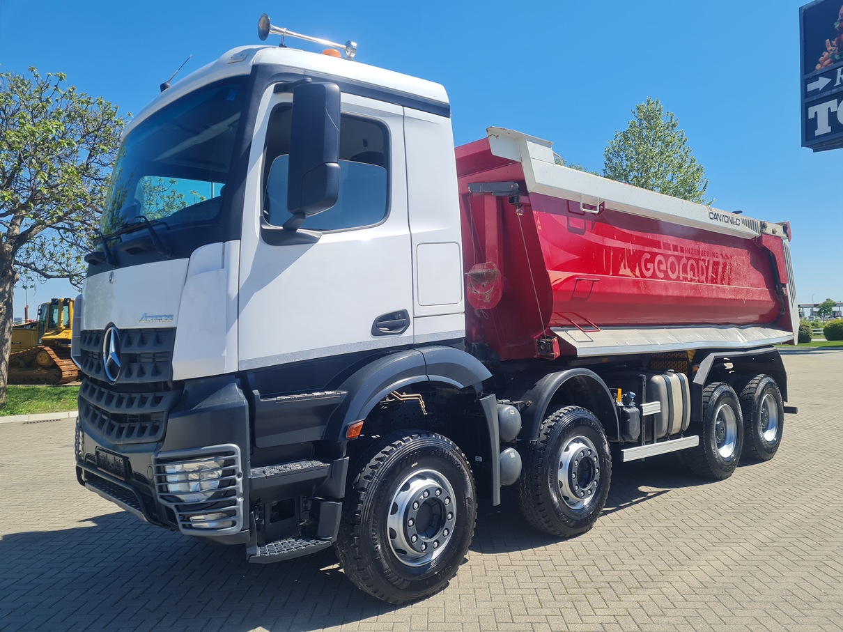 MERCEDES BENZ AROCS 4142